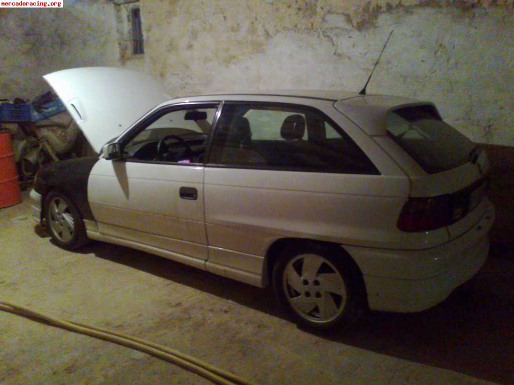 Se cambia opel astra gsi 8v mucho recambio!!!!