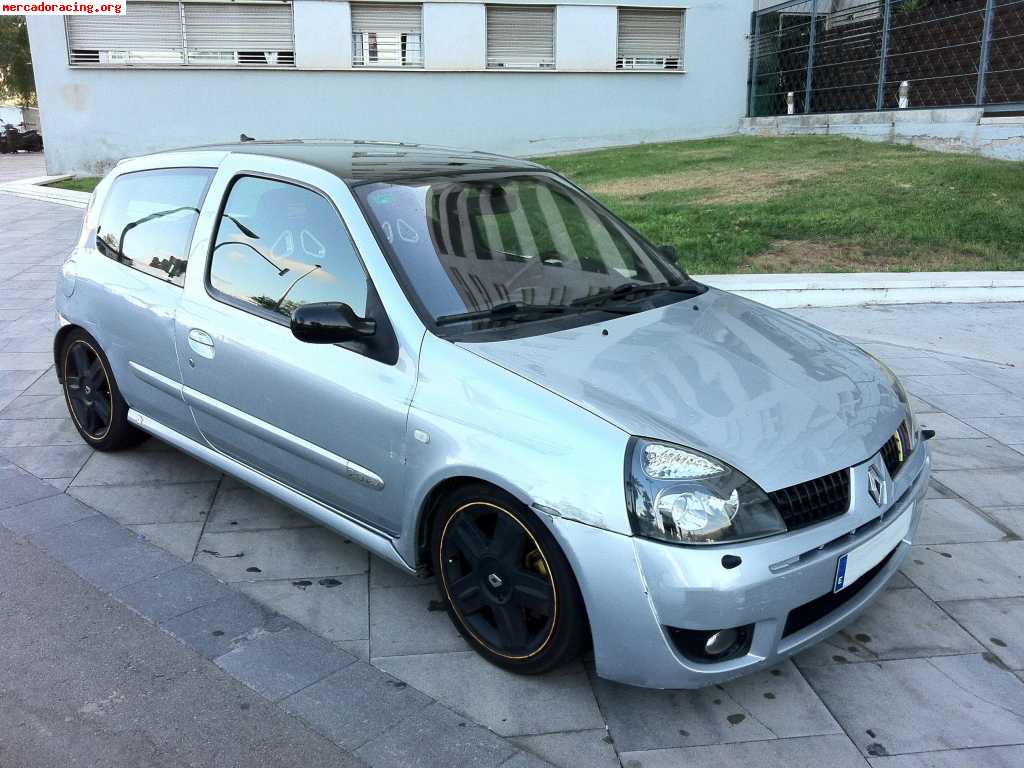 Se vende renault clio sport 2.0 16v 172cv fase 2  4250€!!!!!