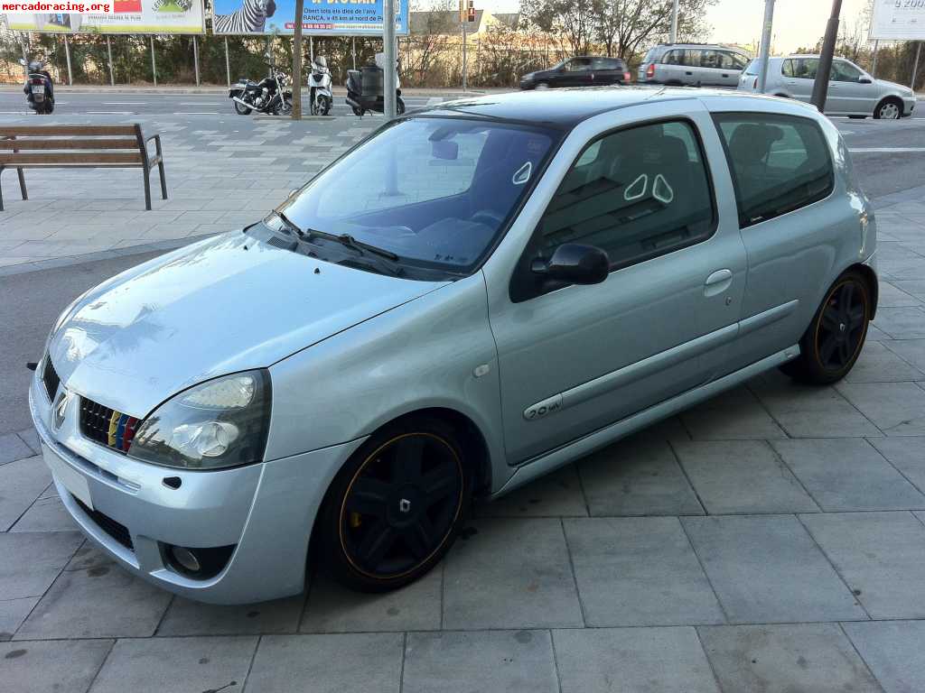 Se vende renault clio sport 2.0 16v 172cv fase 2  4250€!!!!!