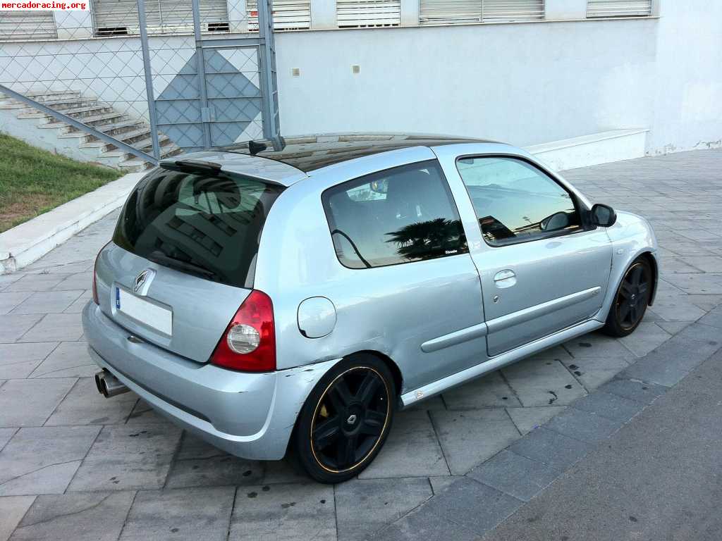 Se vende renault clio sport 2.0 16v 172cv fase 2  4250€!!!!!