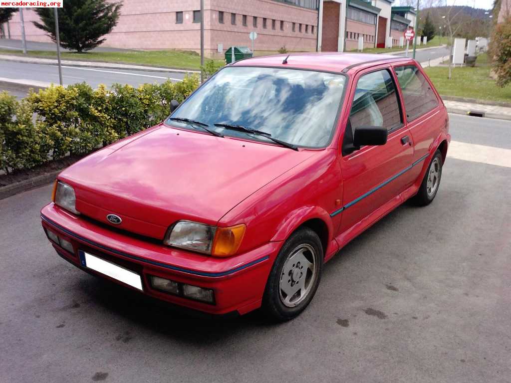 Ford fiesta 1.6i xr2 800€