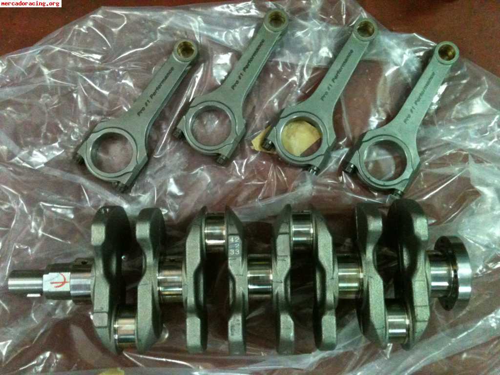 Se vende toyota corolla, año 2002, motor forjado, muchos ext