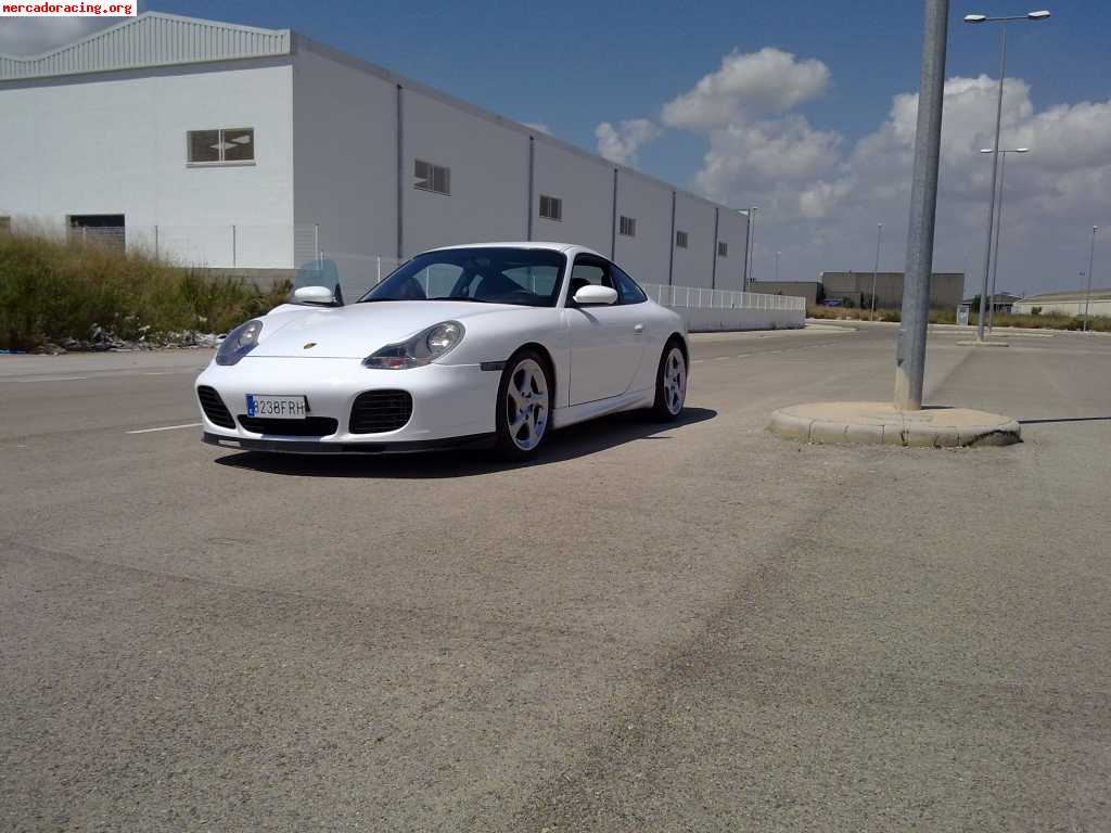 Porsche 996 carrera 4