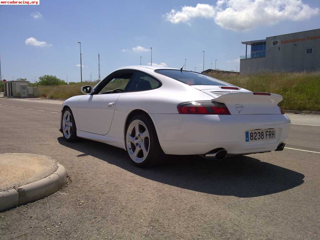 Porsche 996 carrera 4