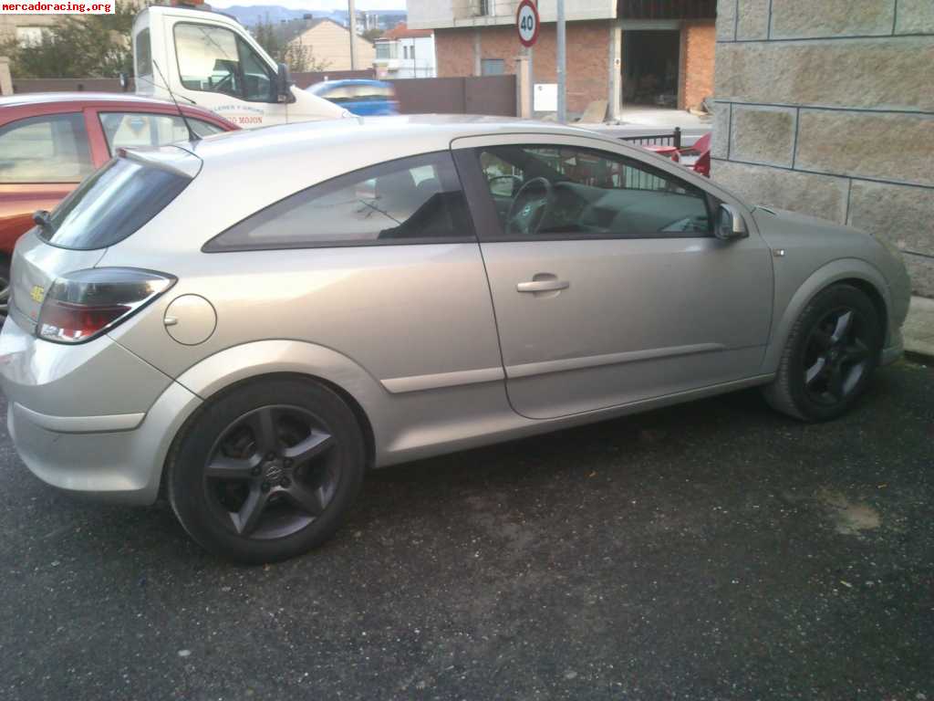 Se vende o se cambia opel astra gtc 1.7 cdti