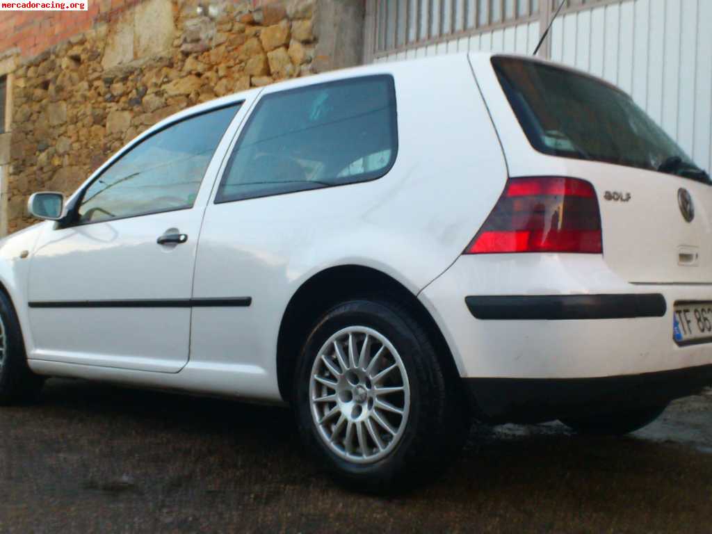 Se vende o cambia golf serie 4 tdi 110