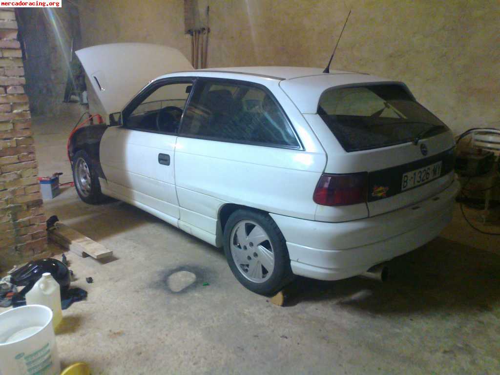 Se cambia o se vende opel astra gsi 8v mucho recambio!!!!