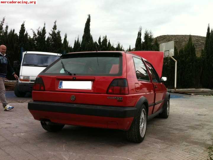 Se vende golf gti g60.