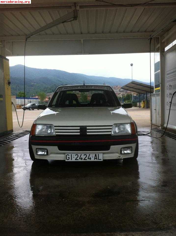 Peugeot 205 1.9 gti 