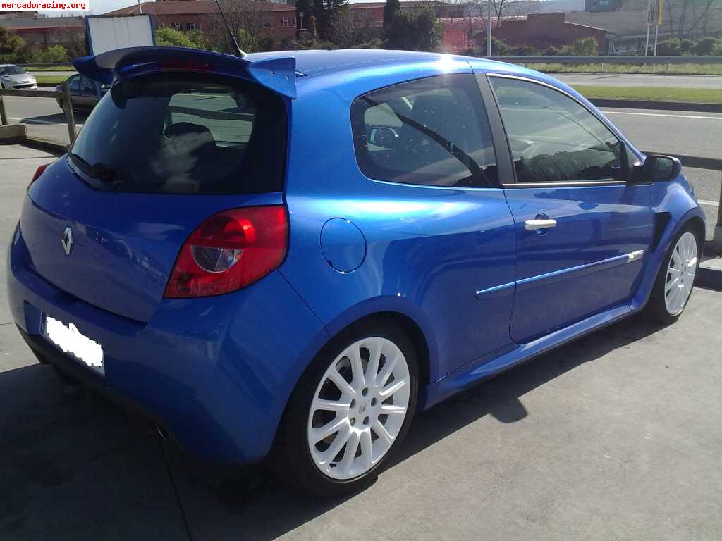 Clio sport 200cv,20.000km.11.000euros.impecable.