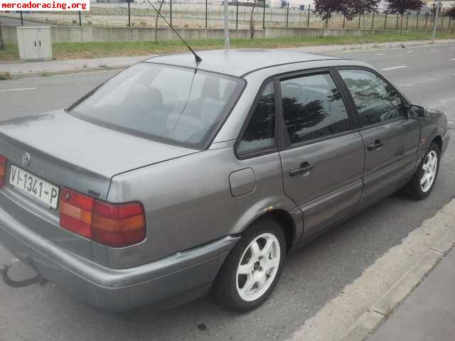 Se vende o se cambia  passat tdi 90cv limusine