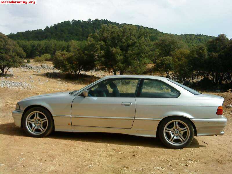 Bmw 318 is coupe