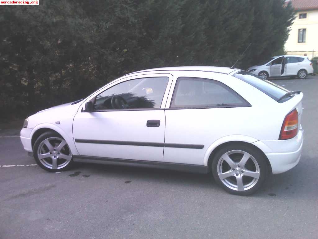 Vendo opel astra 1.6 club