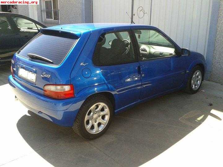 Saxo 16v año 2001