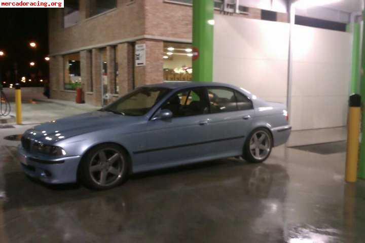 Se vende o cambia m5 e39