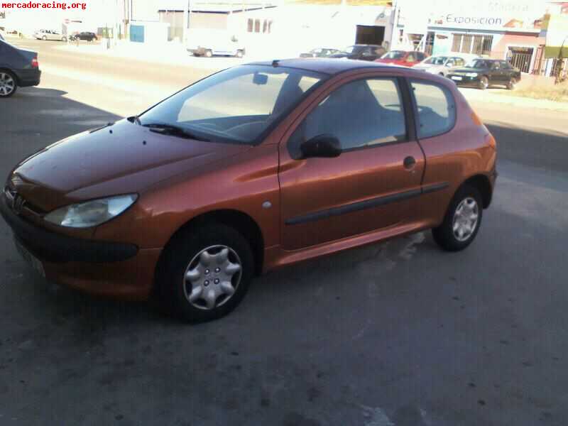 Se vende peugeot 206