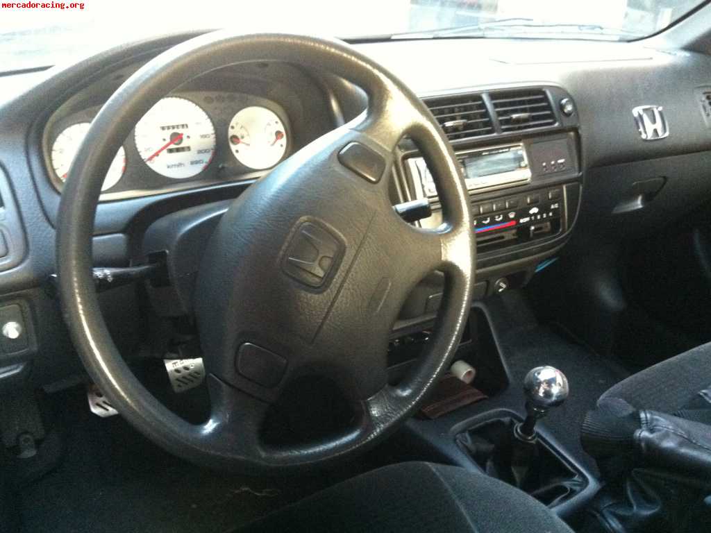 Honda civic coupé 1.6 125cv sri vtec