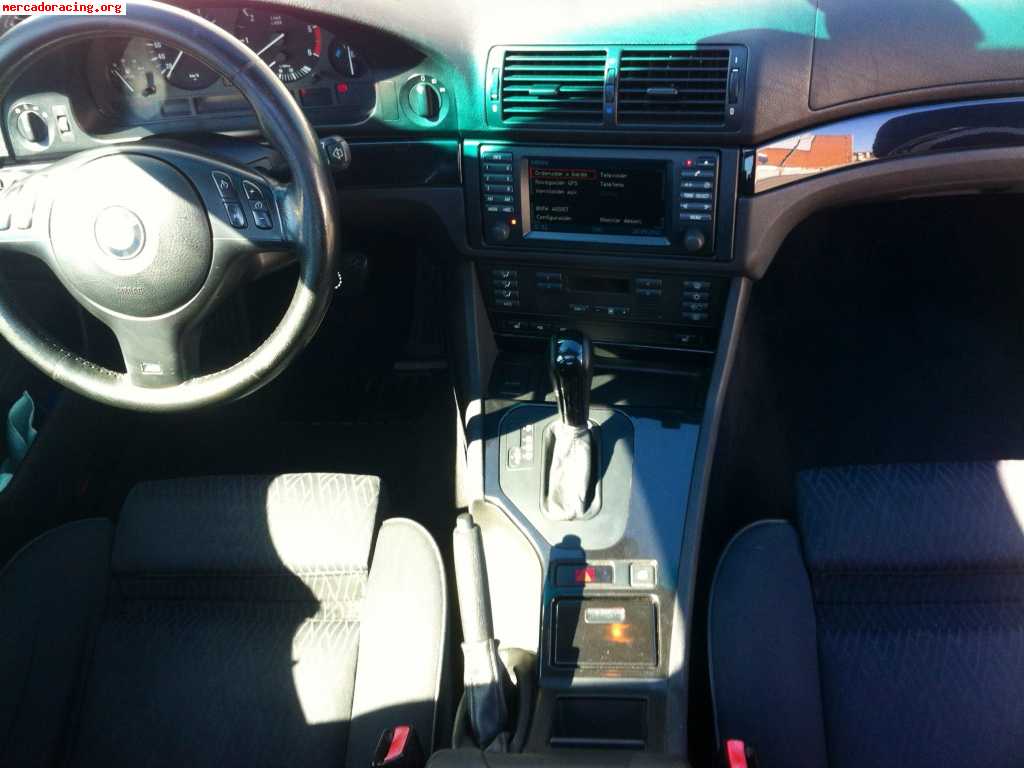 Se vende o se cambia bmw 530d pack m
