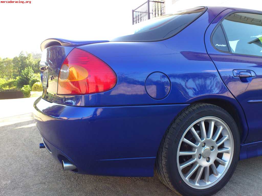 Ford mondeo st200