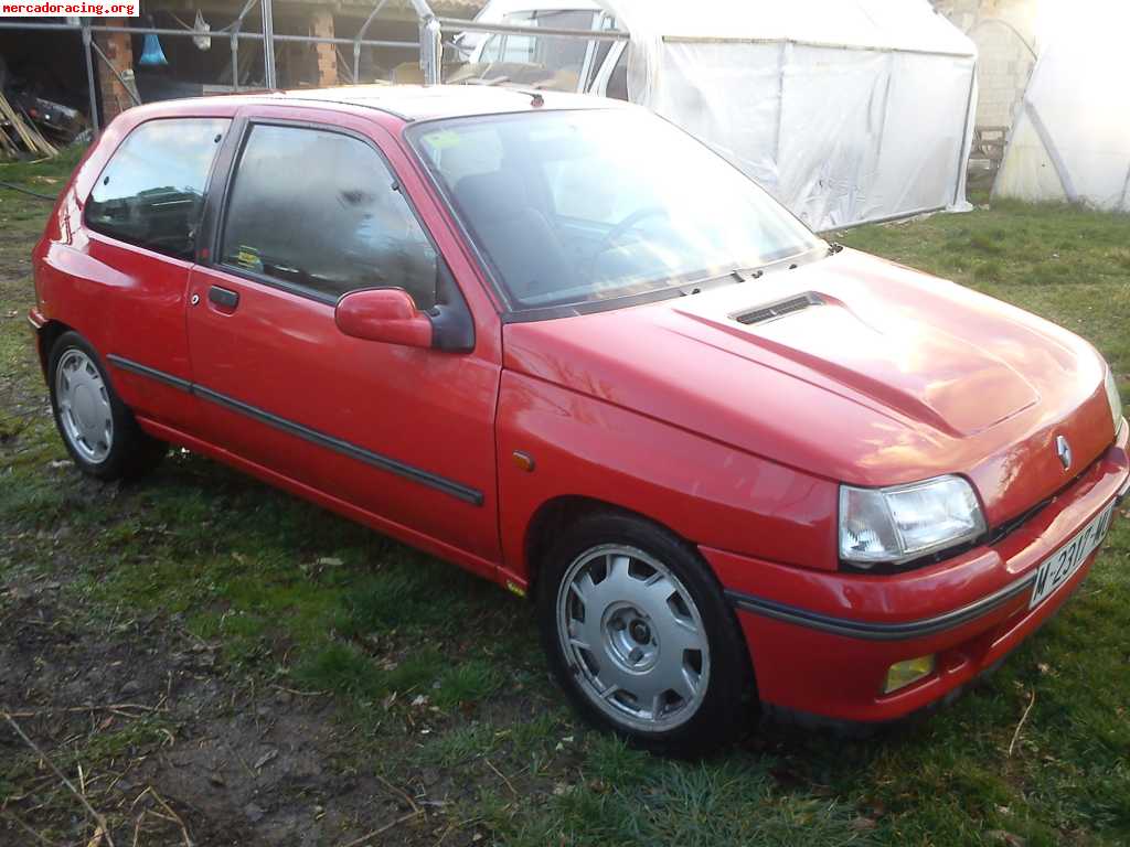 Clio 16v 1300€