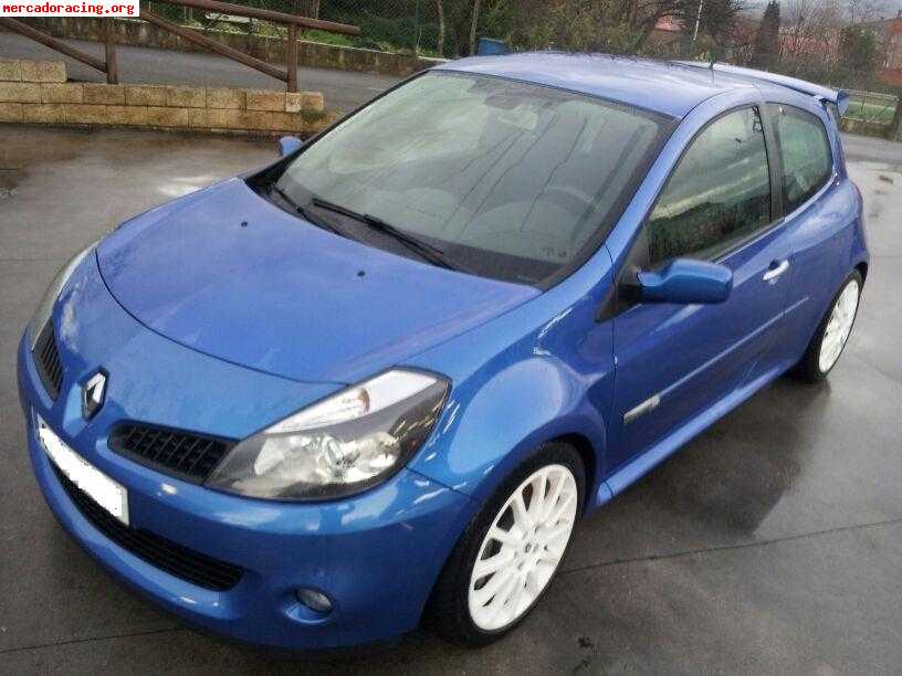 Clio sport con 22.000 km.11.200e transferido.