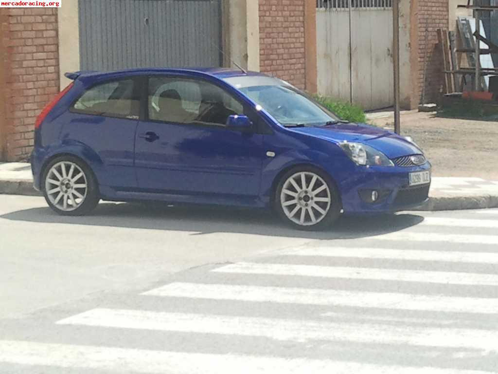 Se vende ford fiesta st azul rs