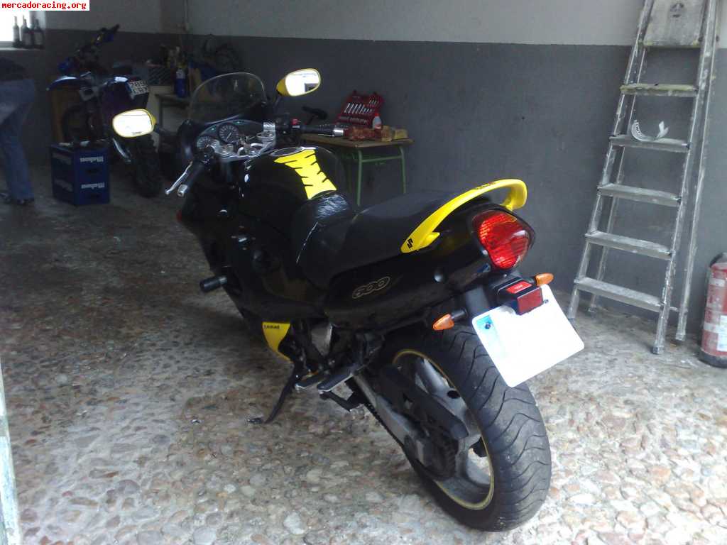 Cambio suzuki gsxf 600 del año 2000 por coche tipo gti