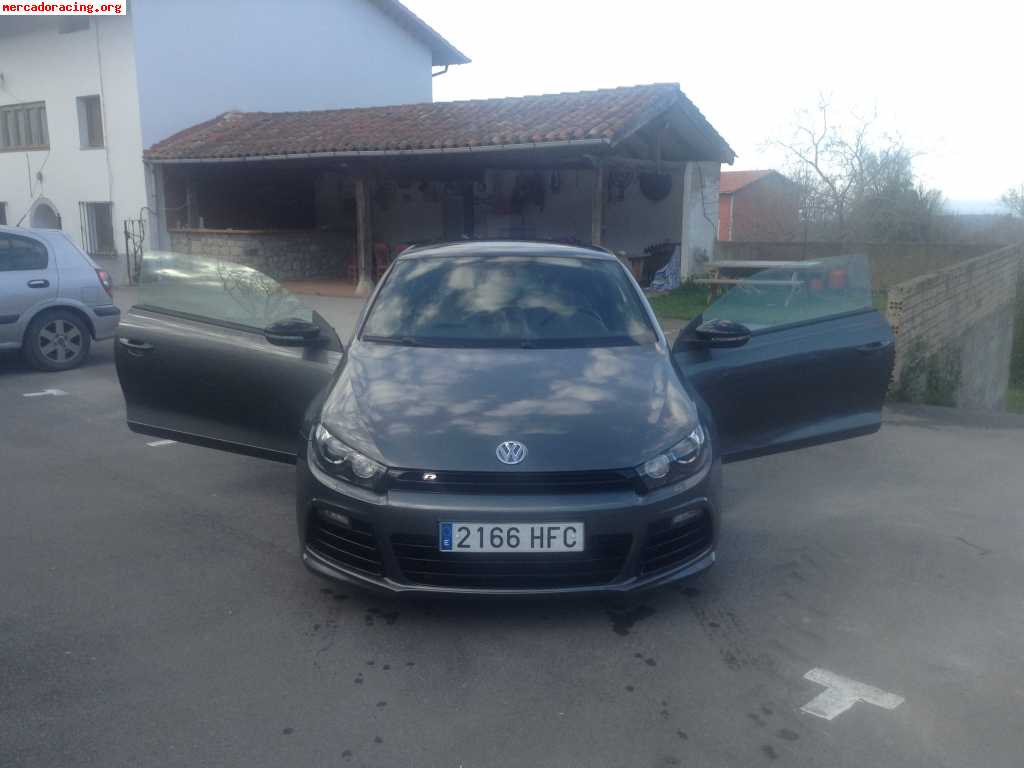 Scirocco r. dsg. 265cv  2011 26500€