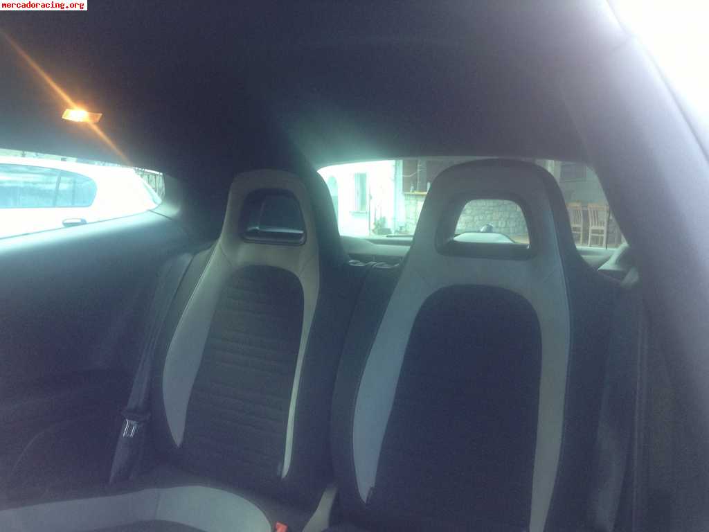 Scirocco r. dsg. 265cv  2011 26500€