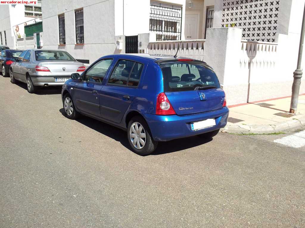 Vendo renault clio 1.5 dci 2009 muchos extras 5 puertas 