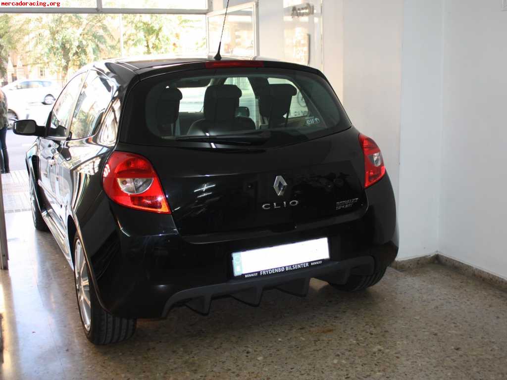 Renault clio f1 