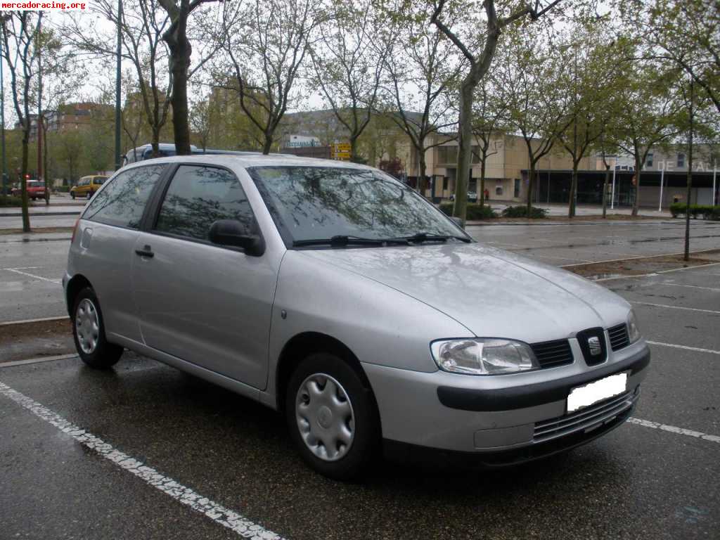 Seat ibiza 1.4i año 2001***1200€