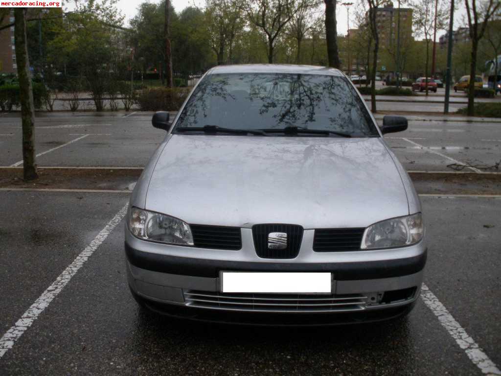 Seat ibiza 1.4i año 2001***1200€