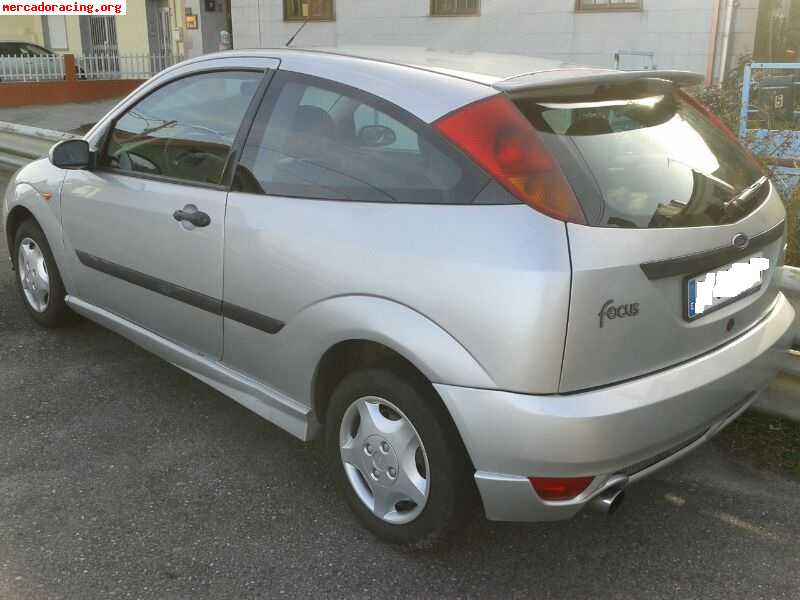 Focus tddi 90cv 2200€