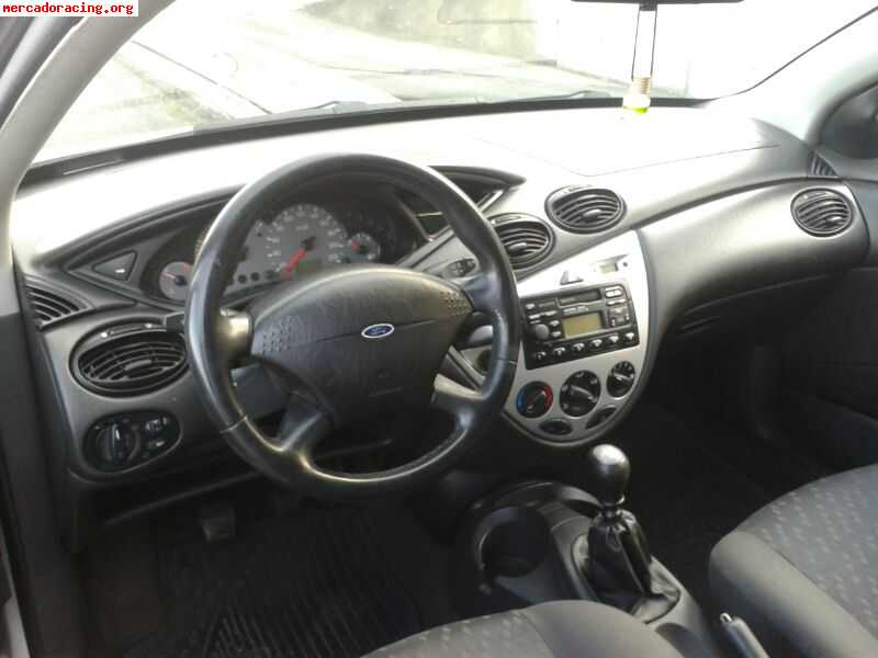 Focus tddi 90cv 2200€