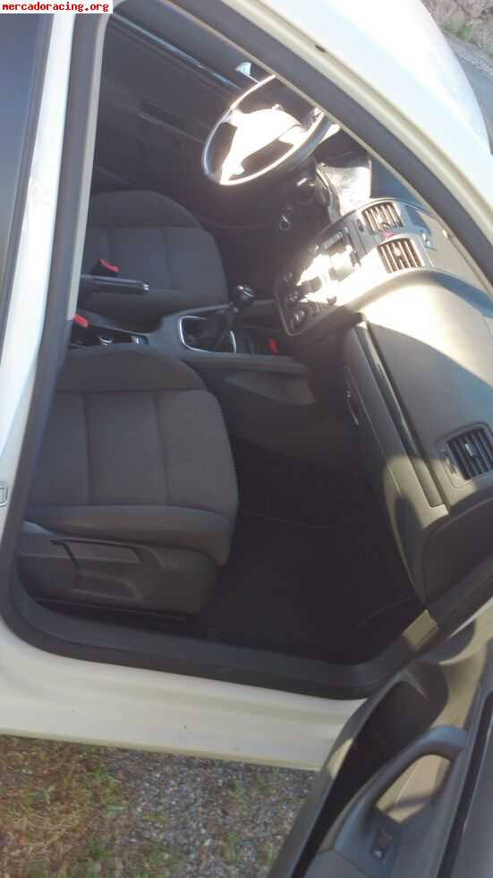 Se vende golf v 1.4 turbo 122cv