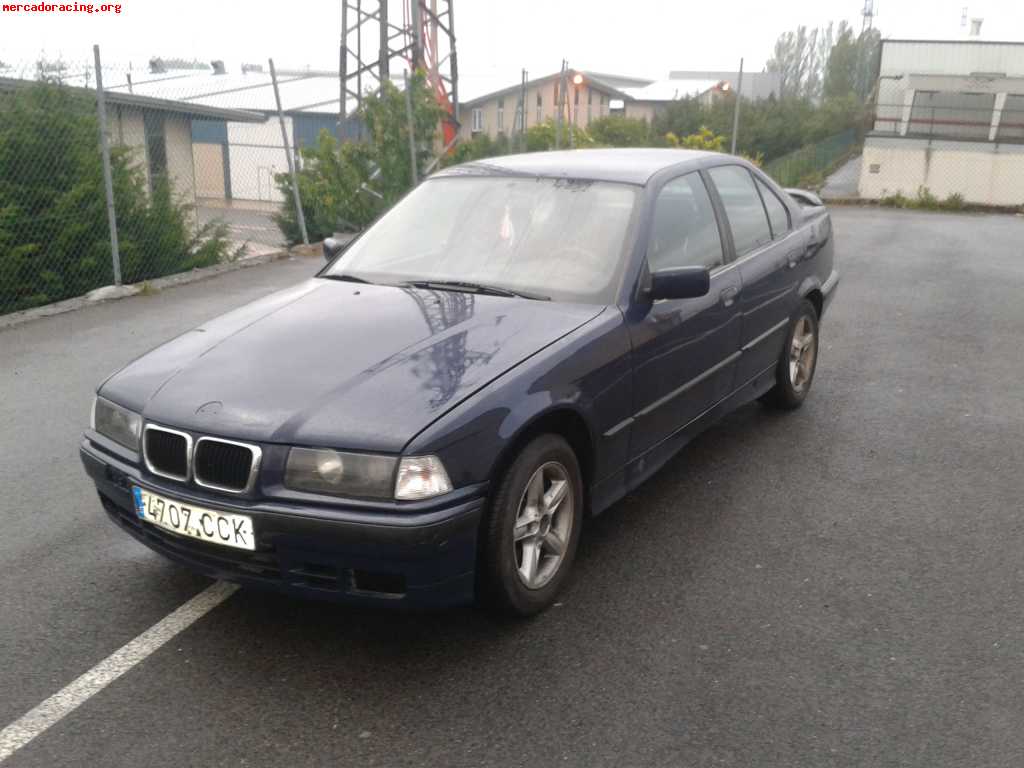 Bmw 325 e 36 1600e negociables.andando,al dia