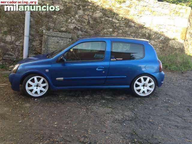 Se vende o se canvia clio sport ragnotti