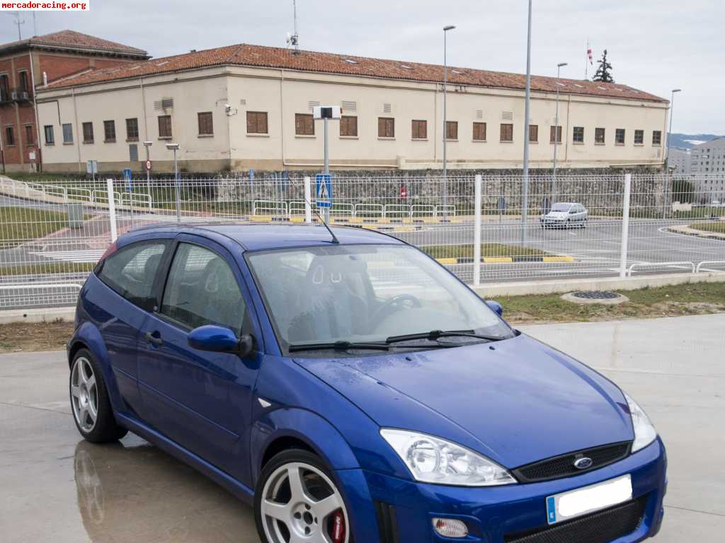 Ford focus rs 2.0 mk1  2004   109000km    14500€