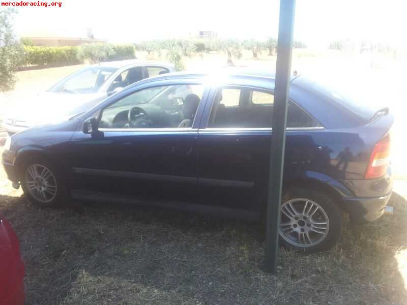 Vendo opel astra diésel año 99