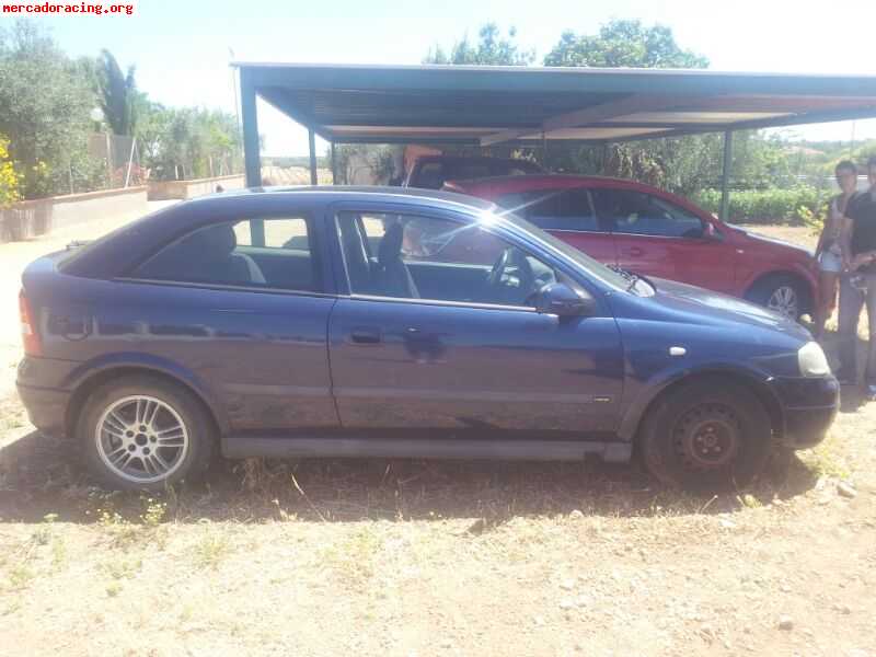 Vendo opel astra diésel año 99