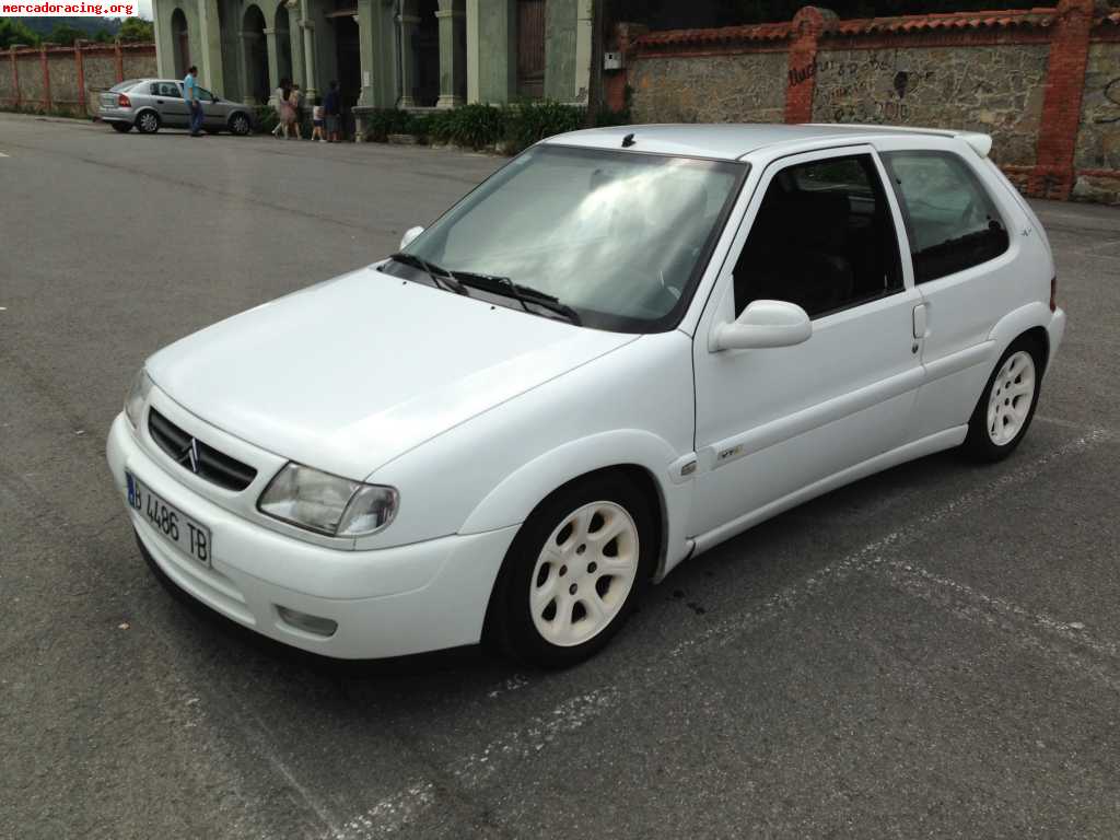 Vendo saxo 16v