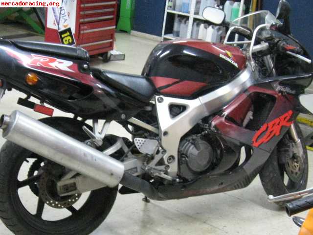 Honda cbr 900 rr