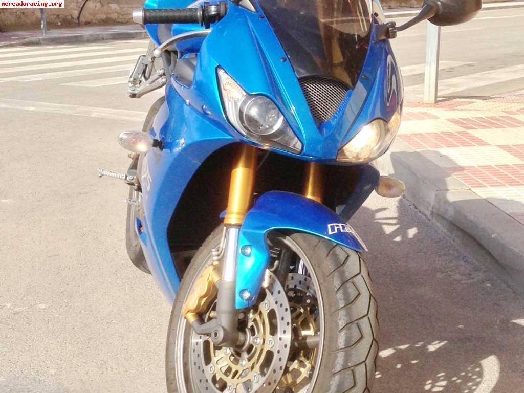 Triumph daytona 675 2008, 130cv por coche.