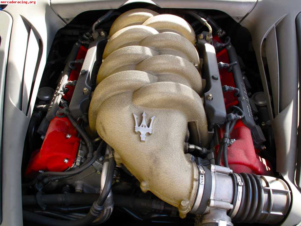 Maserati coupé 4.2 v8  04