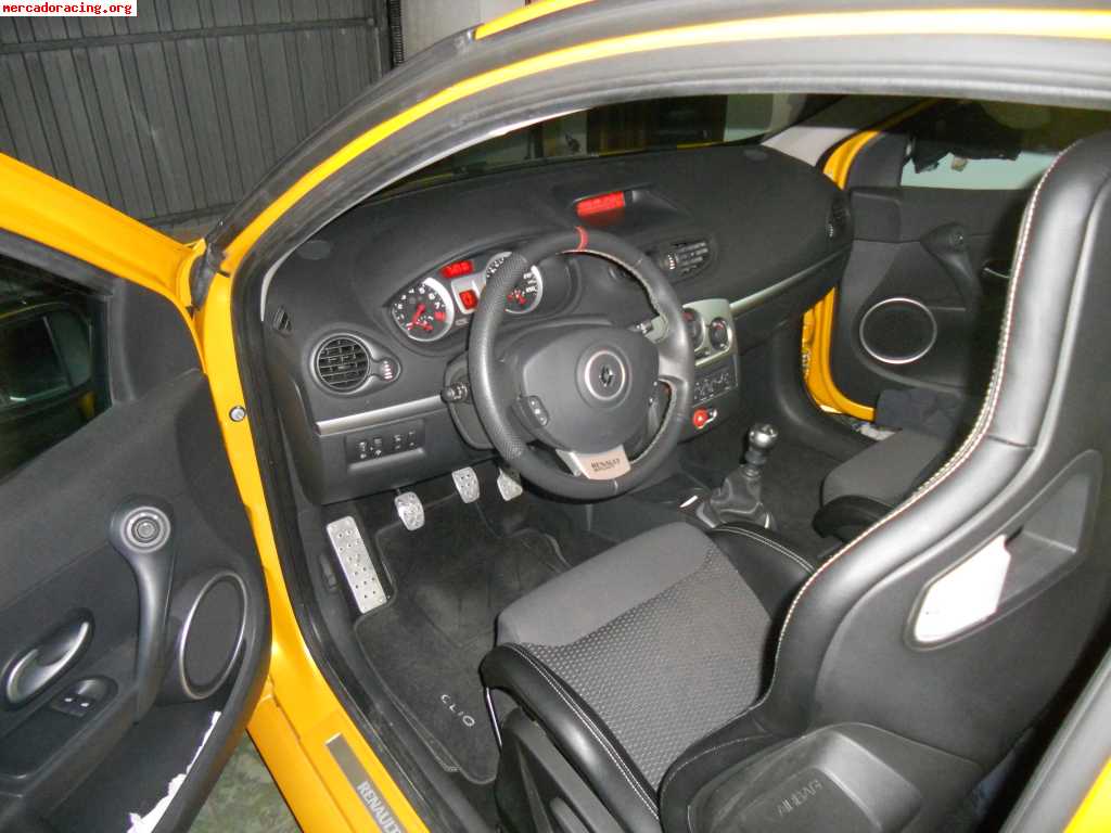 Renault clio f1 numerado r27