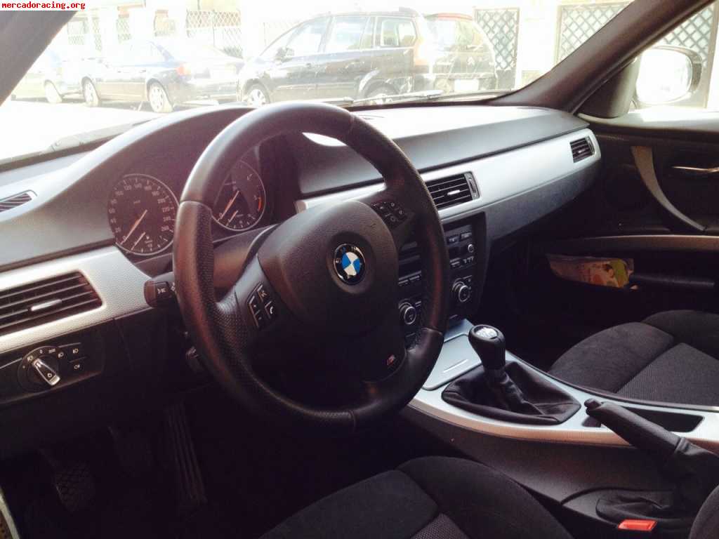 Bmw 318d touring pack m