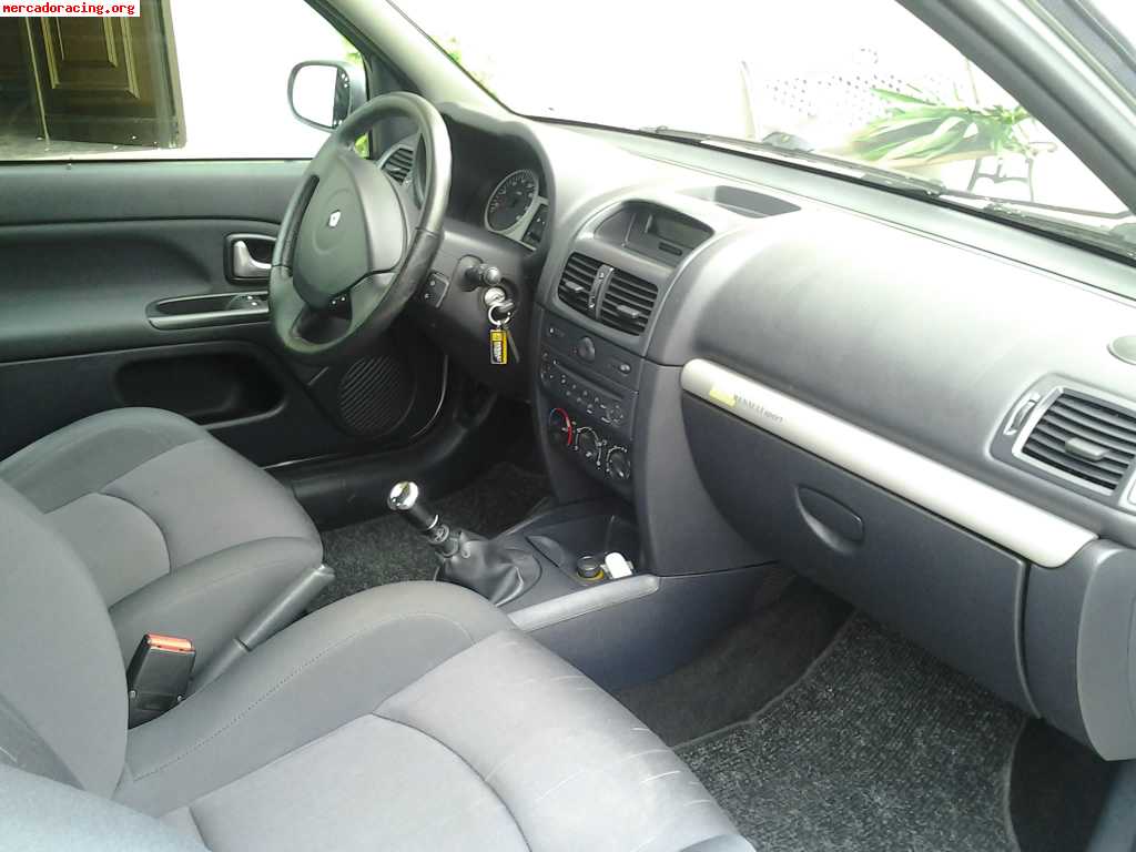 Renault clio sport 182