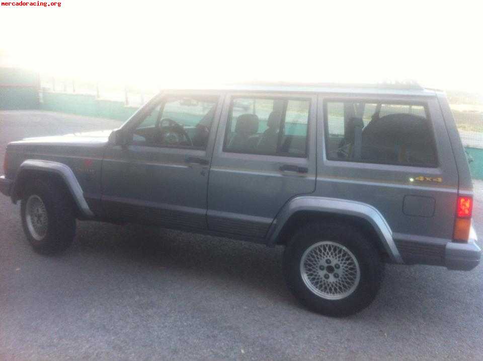 Jeep cherokke limited 4.0 gasolina