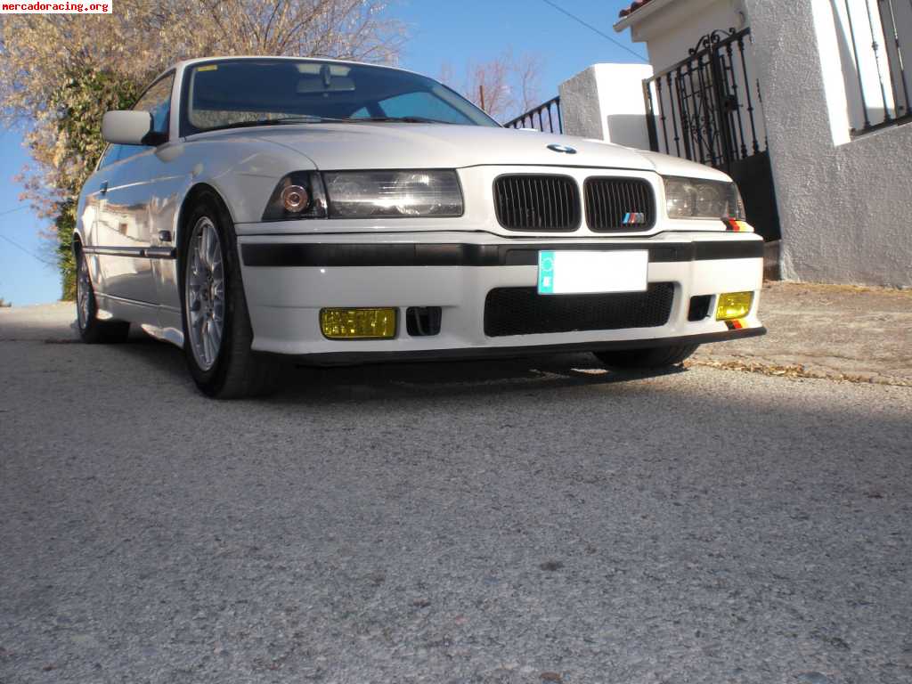 Bmw - 320 i coupe (2800€)